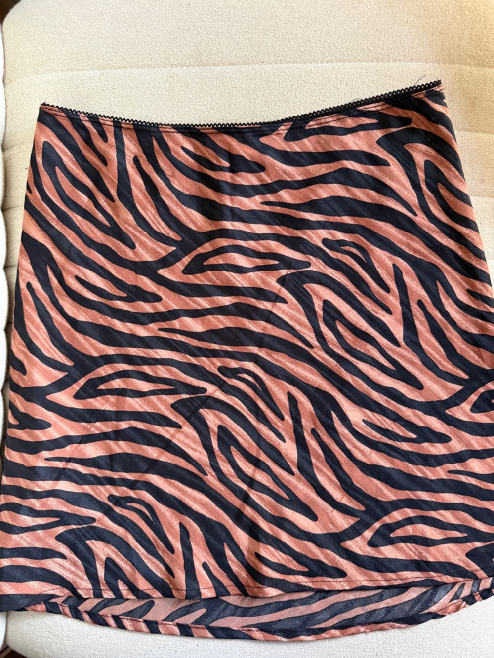 GB Girls Satin Neutral Tiger Print Animal Skirt / Size XL
